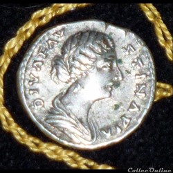 FAUSTINA JUNIOR - AR Denier de 3,67g et 19 mm de diamètre.