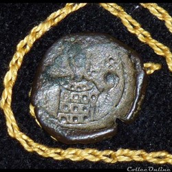 MANUEL I - Demi Tétarteron de 2,09g et 17 mm de diamètre.