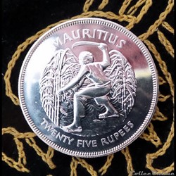 25 Rupees Jubilé d'Argent Elisabeth II