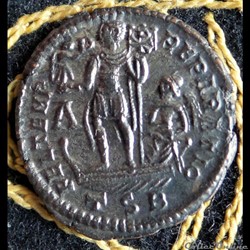 CONSTANS - Majorina de 4,89g et 24mm de diamètre.
