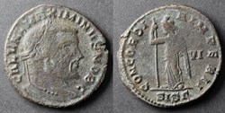 Follis de Maximin II Daïa