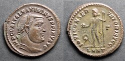 Follis de maximin II daïa