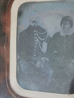 1850 vers, Gendarme et son épouse
