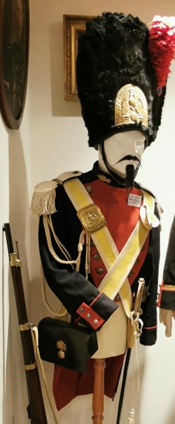 Mannequin Gendarme Impérial à pied 1857