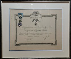 1935 Diplôme et médaille d'Officier de l'Ordre de l'Etoile Noire du Bénin