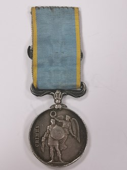 1855 Médaille commémorative de la campagne de Crimée gravée sur la tranche