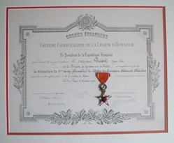 1954 Diplôme et médaille de Chevalier de l'Ordre du Ouissam Alaouite Chérifien