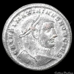 Follis de Maximin II Daïa césar pour Héraclée