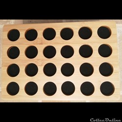 2 plateaux médailliers en Bambou 30 x 20 cm, 24 alvéoles alvéoles de 35 mm