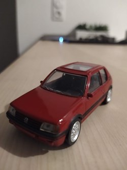 Peugeot 205 GTI