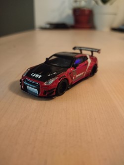 Nissan Skyline GT-R R35 LBWK