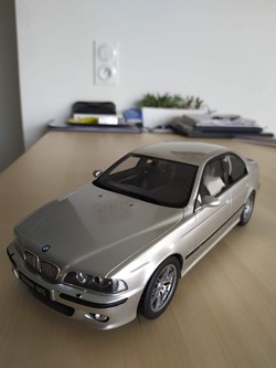 BMW M5 E39