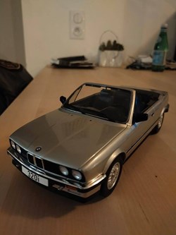 BMW 320i E30 Cabrio