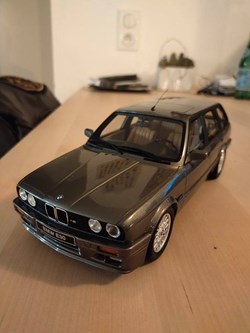 BMW 325i E30 Touring M Pack