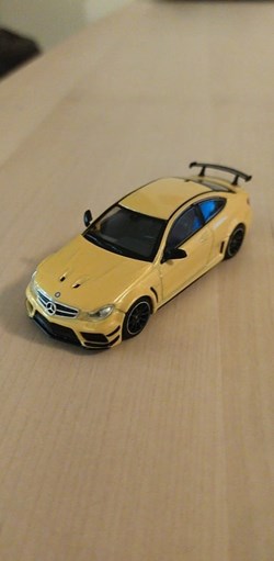 Mercedes-Benz C63 AMG Black Series