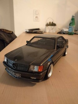 Mercedes-Benz 560 SEC AMG