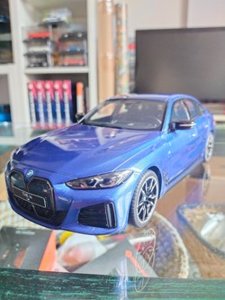 BMW I4 M50