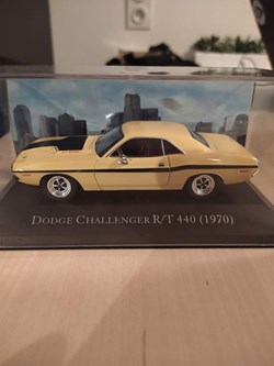 Dodge Challenger R/T 440