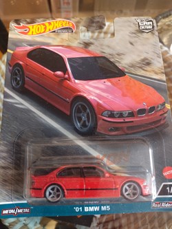 BMW M5 E39