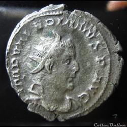 Valerianus Antoninian Goebl 868c