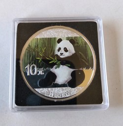 China. 10 Yuan 2017 Panda - Colored- 30 gr