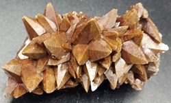 Calcite hématoïde (buisson)