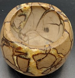 Septaria taillée en coupe