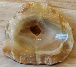 Cendrier en Aragonite verte et rouille