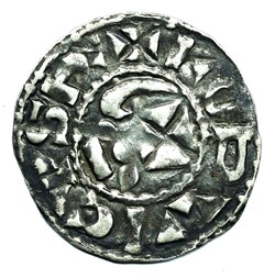 Nivernais Nevers Denier immobilisé au nom de Louis IV d'Outremer