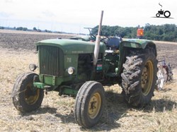John Deere 710