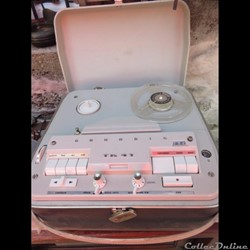 GRUNDIG