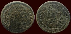 CONSTANTINVS AVG / SARMATIA DEVICTA