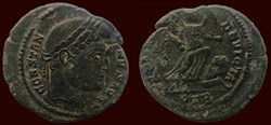 CONSTANTINVS AVG / SARMATIA DEVICTA