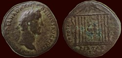 IMP CAES T AEL HADR ANTONINVS AVG PIVS P P / TR POT XIIII COS IIII / PIETAS