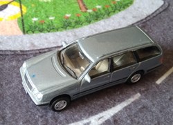 Mercedes-Benz 300T