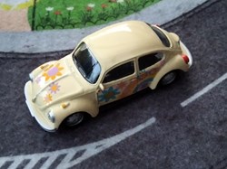 Volkswagen 1303 "Peace and love"