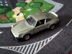 Porsche 911 Carrera