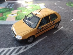 Véhicules Postaux - N°43 - Citroën Saxo II "La Poste"