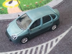 Renault Scenic  RX4