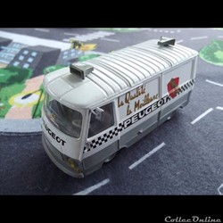Caravane du Tour de France - N°24 - Peugeot J7 "Peugeot"