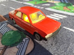Peugeot 305