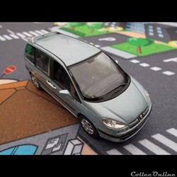 Peugeot 807