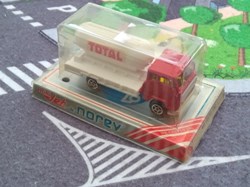 Volvo F89 "Total"