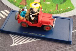 La Jeep rouge de Tintin au Pays de l'Or noir