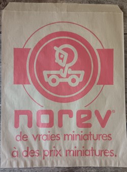 Sachet  Norev "Norev de vraies miniatures à des prix miniatures"