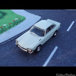 Glas V8 2600