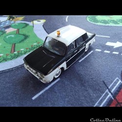 Véhicules de Police et de Gendarmerie - N°11 - Renault 8 Gordini "Police"