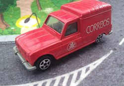 Renault R4 fourgonnette"Correios"