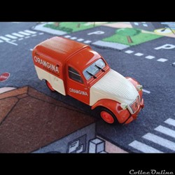 La 2 CV de Citroën - N°9 - Citroën 2 CV AZU "Orangina"