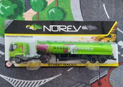 Renault Premium "Green Shark Energy Drink"